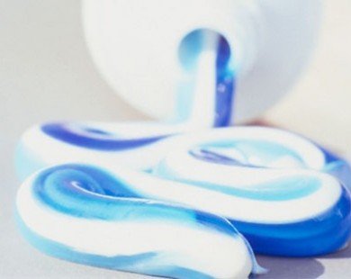 5 thành phần nguy hiểm có trong kem đánh răng