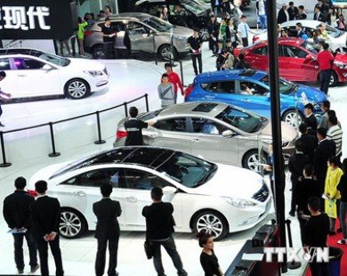 Doanh số xe 6 tháng đầu năm của Trung Quốc tăng 8,4%