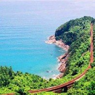 Hoang sơ đầm vịnh Lăng Cô