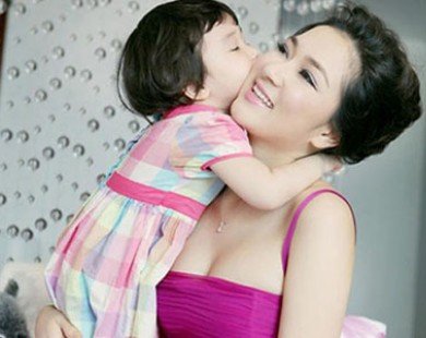 Những bà mẹ đơn thân siêu đảm trong giới showbiz Việt