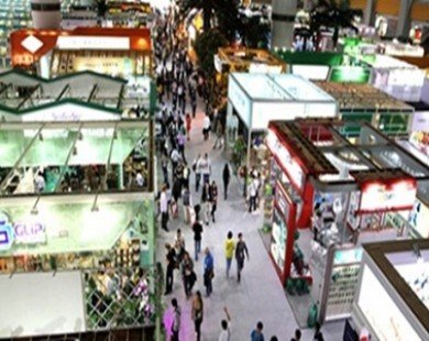 Businesses promote goods in Singapore