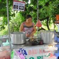 Thu tiền triệu từ sữa chiên, tào phớ giá dưới 10.000 đồng