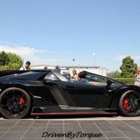 Siêu xe Veneno Roadster hút khách tại trụ sở Lamborghini
