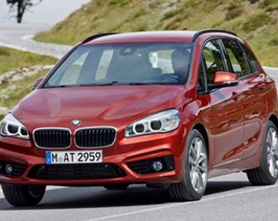 BMW công bố giá mẫu xe dẫn động cầu trước đầu tiên