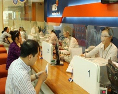 Vietnamese banks on track for listings