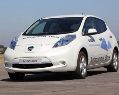 Nissan trang bị công nghệ tự lái cho xe trước năm 2017