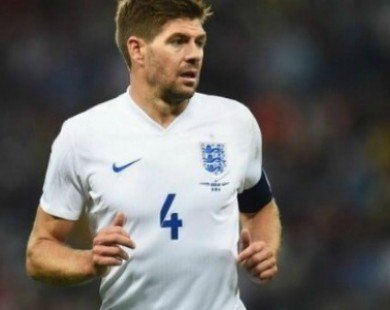 Steven Gerrard gây bất ngờ khi nói lời chia tay đội tuyển Anh