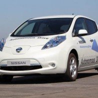 Nissan trang bị công nghệ tự lái cho xe trước năm 2017