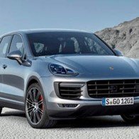 Porsche Cayenne 2015: Thiết kế sắc sảo hơn, thêm động cơ mới