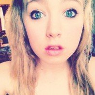 Chụp ảnh tự sướng: Dễ mắc bệnh tâm thần