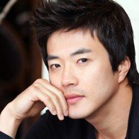 Kwon Sang Woo tham gia phim ’bom tấn’ của Trương Nghệ Mưu