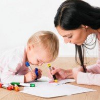 Tuyệt chiêu để trẻ không đau khi mọc răng