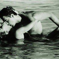 Sex dưới nước: Đời không như là phim