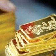 Ngân hàng lặng lẽ buông vàng