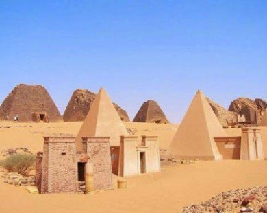 8 kim tự tháp đẹp nhất thế giới