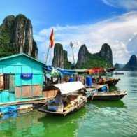 Thăm làng chài đẹp nhất thế giới ở vịnh Hạ Long