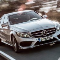 Giá bán mẫu C-Class mới của Mercedes-Benz từ 38.400 USD
