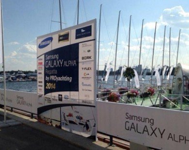 Samsung ra mắt Galaxy Alpha vỏ kim loại trên du thuyền Nga