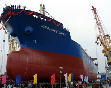 Đại gia Hoa Ngọc Lan muốn ’ôm’ tàu ngàn tỷ và nợ Vinashin