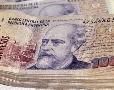 Ngân hàng quốc tế mua nợ của Argentina từ các quỹ đầu tư Mỹ