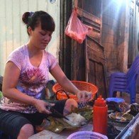 Hàng bánh giò 4 tiếng bán 500 chiếc ở Hà Nội