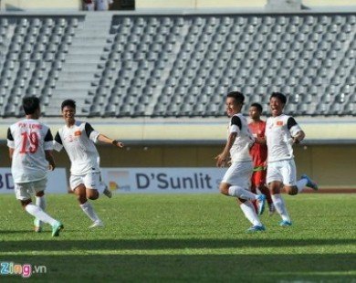 Đại thắng Indonesia, U19 Việt Nam vươn lên ngôi đầu bảng