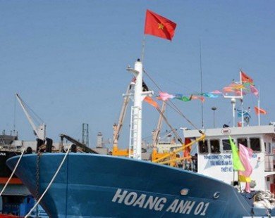 Ban hành hướng dẫn chính sách tín dụng cho ngư dân đóng tàu vỏ sắt
