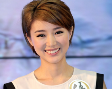 Á hậu Hong Kong lộ clip nhạy cảm ’trốn chạy’ sang Anh