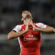 Kết quả vòng play-off Champions League: Arsenal hòa Besiktas