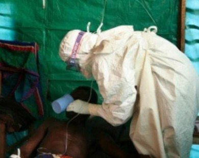 Ebola: Có thể phòng ngừa hữu hiệu bằng dung dịch sát khuẩn