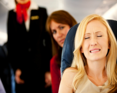 Bí quyết để chống lại cảm giác lo lắng khi đi máy bay