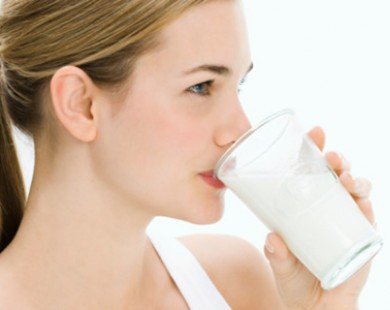 Uống sữa giúp giảm cân cực nhanh