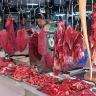 Thị trường Trung Quốc tràn lan thịt bò nhập lậu