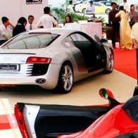 Nhập khẩu ô tô vẫn duy trì mức đỉnh