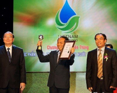 Xúc xích So Yumm được trao giải thưởng Vietnam Trust Food