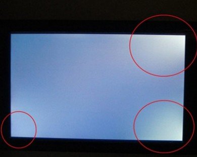 Cách nhận biết lỗi màn hình hở sáng trên smartphone