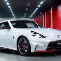 Nissan bán 370Z Nismo cách tân ở châu Âu trong tháng tới