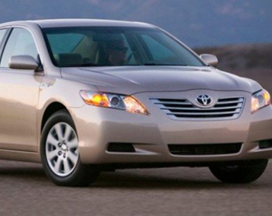 Toyota chấp nhận bảo hành miễn phí, không công bố triệu hồi Camry