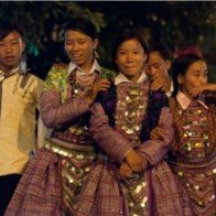 Lên Mộc Châu vui tết độc lập với người Mông