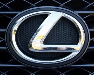 Lexus bắt đầu sản xuất mẫu xe compact crossover đầu tiên
