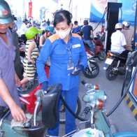 Nửa vời... cơ chế quản lý xăng dầu