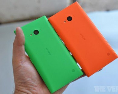 Ảnh thực tế bộ đôi Lumia 830 và 730 vừa ra mắt