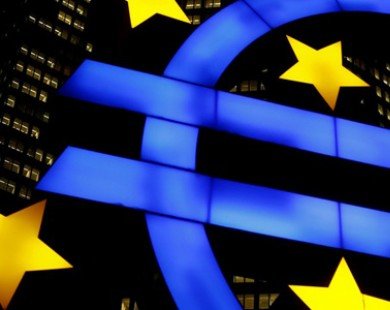 ECB bất ngờ cắt giảm lãi suất