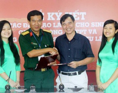 Đại học đầu tiên tại Việt Nam dạy sinh viên lái ô tô