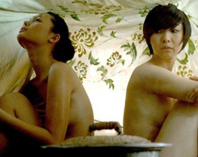 Những vai diễn đồng tính khoe da thịt trên màn ảnh Việt