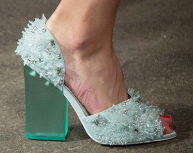 12 đôi giày ấn tượng nhất tuần lễ thời trang New York