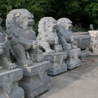 Ế như sư tử đá kiểu Trung Quốc tại làng đá Ninh Vân