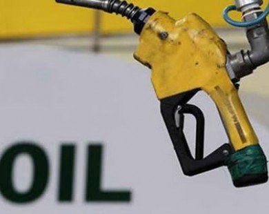 Giá dầu Brent hạ xuống mức thấp nhất trong hơn hai năm qua