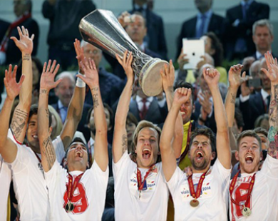 Lượt trận đầu tiên vòng bảng Europa League 2014/2015