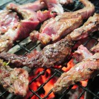 Thơm ngào ngạt thịt trâu nướng Lang Biang